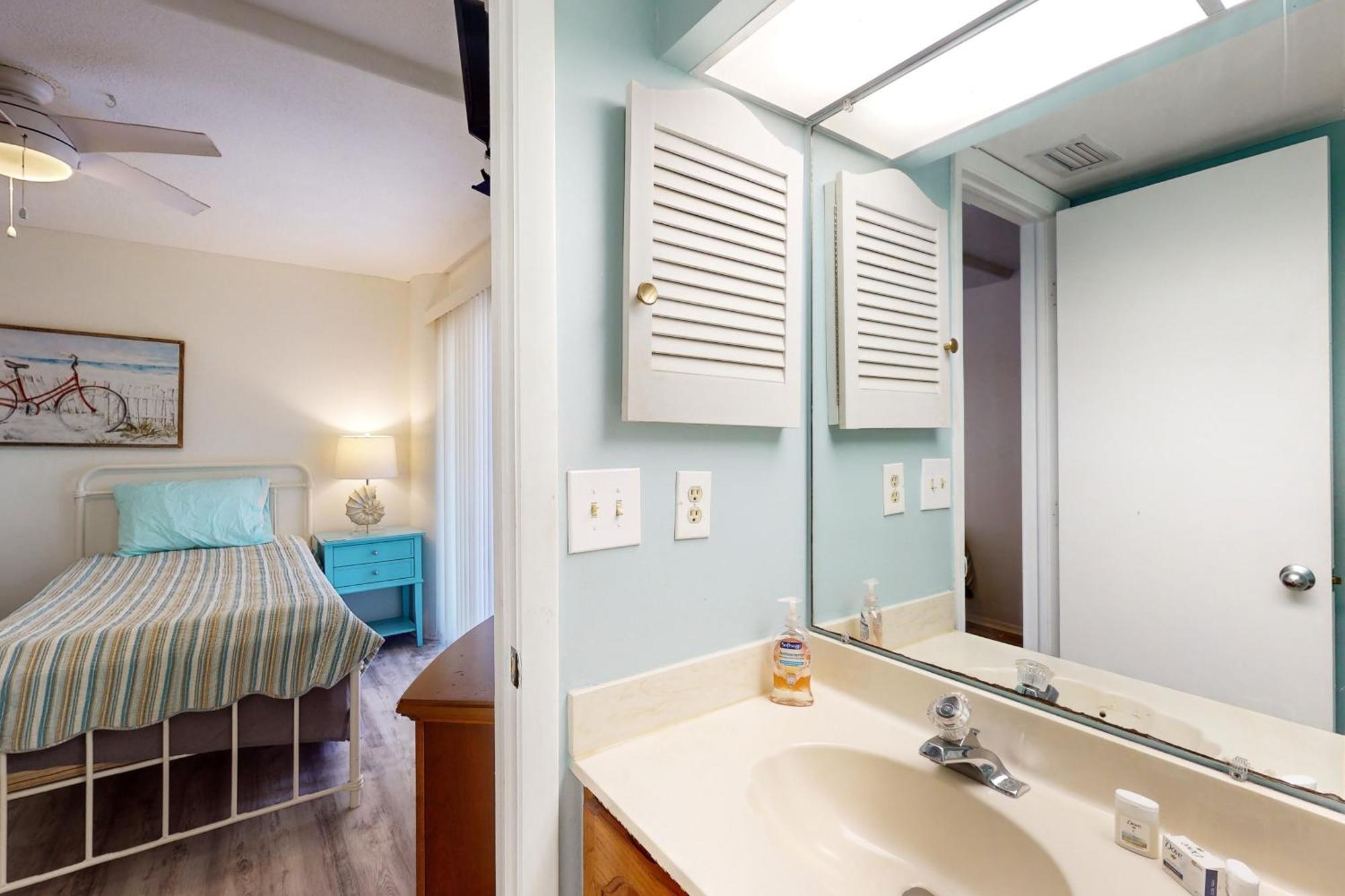 Ocean Breeze & Santa Maria Condos ฟอร์ตมายเยอร์สบีช ห้อง รูปภาพ